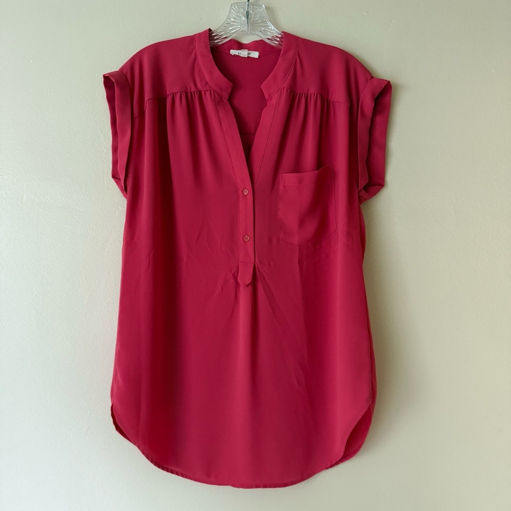 Pleione Split-Neck Cap Sleeve Tunic